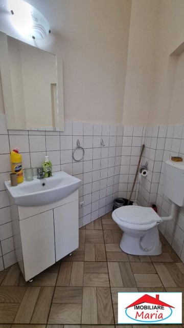 spatiu-comercial-parter-in-centru-de-inchiriat-5