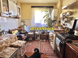 ocazie-apartament-4-camere-decomandat-cetate-stadion-etaj-intermediar-12