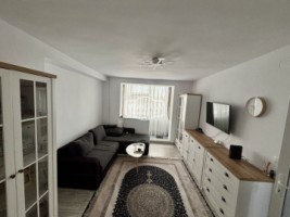 apartament-2-camere-decomandat-etaj-1-2-balcoane-4