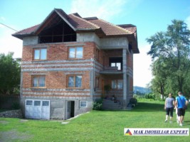 vand-vila-p-1-m-6-camere-teren-2325-mp-bughea-de-sus-arges