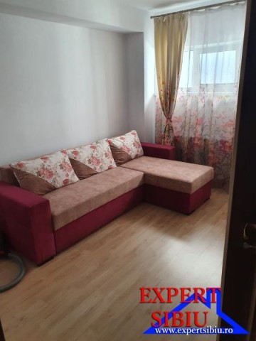 inchiriez-apartament-3-camere-recent-renovatcartier-kogalniceanu-2