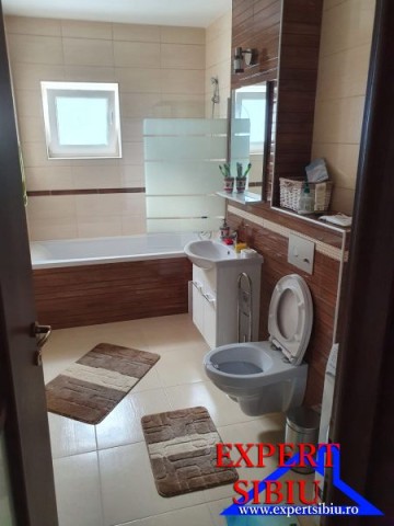 inchiriez-apartament-3-camere-recent-renovatcartier-kogalniceanu-6
