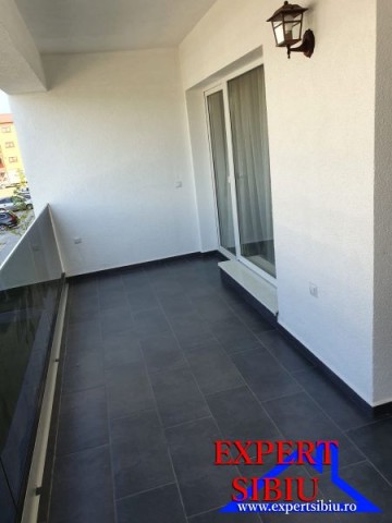 inchiriez-apartament-3-camere-recent-renovatcartier-kogalniceanu-7
