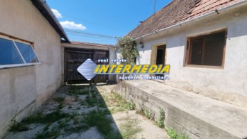 casa-de-vanzare-in-pianu-8