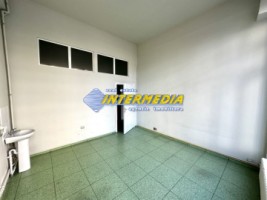 spatiu-comercial-de-inchiriat-cu-vad-in-cetate-suprafata-de-370-mp-ideal-birouri-clinica-1