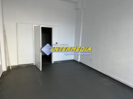 spatiu-comercial-de-inchiriat-cu-vad-in-cetate-suprafata-de-370-mp-ideal-birouri-clinica-2
