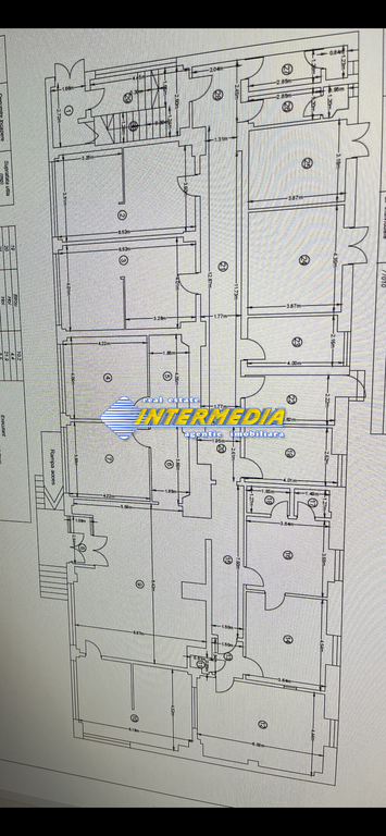 spatiu-comercial-de-inchiriat-cu-vad-in-cetate-suprafata-de-370-mp-ideal-birouri-clinica-12