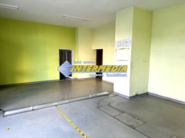 spatiu-comercial-de-inchiriat-cu-vad-in-cetate-suprafata-de-370-mp-ideal-birouri-clinica-8
