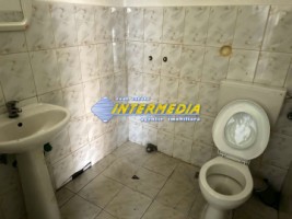 spatiu-comercial-de-inchiriat-cu-vad-in-cetate-suprafata-de-370-mp-ideal-birouri-clinica-15
