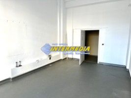 spatiu-comercial-de-inchiriat-cu-vad-in-cetate-suprafata-de-370-mp-ideal-birouri-clinica-19