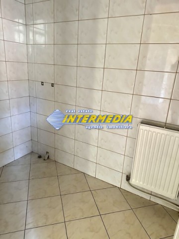 spatiu-comercial-de-inchiriat-cu-vad-in-cetate-suprafata-de-370-mp-ideal-birouri-clinica-27