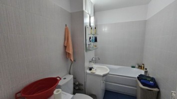 democratiei-2cam-cf1a-dec-34-renovat-partial-80000-euro-3