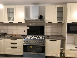 proprietate-moderna-dp1-7-camere-3-bai-325-m2-utili-teren-1000-m2-complet-echipata-11