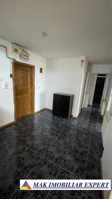 vand-apartament-3-camere-confort-1-et-78-central-campulung-muscel-arges-10