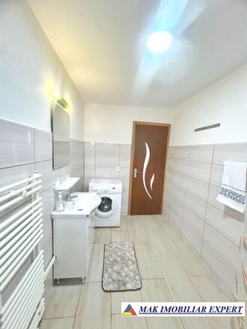 vand-vila-3-camere-teren-1500-mp-capul-piscului-godeni-arges-4