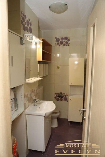 apartament-4-camere-de-vanzare-zona-piata-mare-11