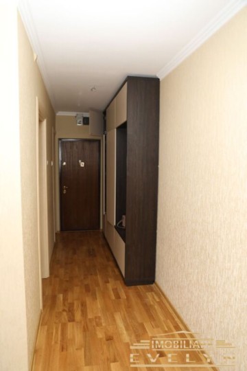 apartament-4-camere-de-vanzare-zona-piata-mare-8