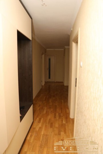 apartament-4-camere-de-vanzare-zona-piata-mare-9