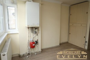 apartament-4-camere-de-vanzare-zona-piata-mare-6