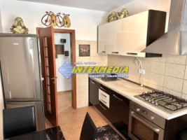 de-inchiriat-apartament-2-camere-mare-bloc-nou-dresing-camara-centru-ultracentral-4