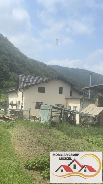 vila-de-vanzare-5-camere-mobilata-si-utilata-in-dragoslavele-pret-180000-euro-4