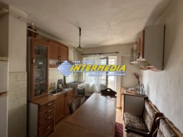 apartament-3-camere-decomandate-2-bai-2-balcoane-pivnita-priveliste-deosebita-bloc-foste-proprietati-4