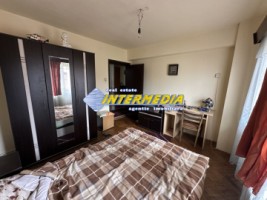 apartament-3-camere-decomandate-2-bai-2-balcoane-pivnita-priveliste-deosebita-bloc-foste-proprietati-9