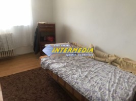apartament-3-camere-decomandat-de-vanzare-in-alba-iulia-zona-centru-8