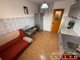 de-vanzare-apartament-2-camere-55-mp-piata-mare-etaj-3-bloc-cu-lift-nou-5