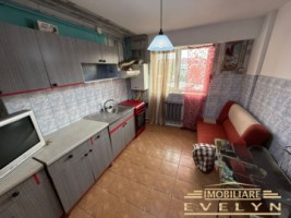 de-vanzare-apartament-2-camere-55-mp-piata-mare-etaj-3-bloc-cu-lift-nou-4