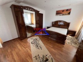 casa-eleganta-complet-mobilata-si-utilata-cu-crama-si-filigorie-selimbar-sibiu-22