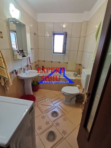 inchiriez-apartament-2-camererecent-renovatzona-strand-6