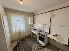 apartament-3-camere-zona-piata-mare-etaj-1-1