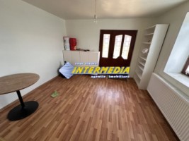 casa-de-vanzare-cu-4-camere-finisata-teren-aferent-2500-mp-la-10-km-de-alba-iulia-6