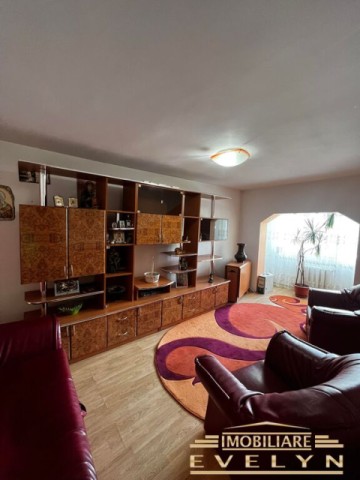 apartament-3-camere-de-inchiriere-zona-imparat-traian-1-min-de-mall
