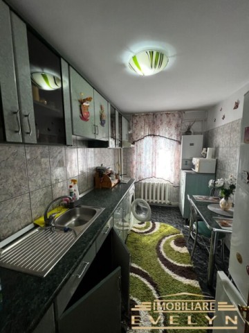 apartament-3-camere-de-inchiriere-zona-imparat-traian-1-min-de-mall-2