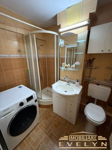 garsoniera-de-inchiriat-30-mp-etaj-2-str-marchian-parcul-junior-6