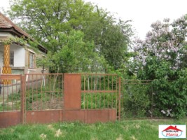 casa-veche-cu-teren-513-mp-in-botiz-6