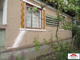 casa-veche-cu-teren-513-mp-in-botiz-5