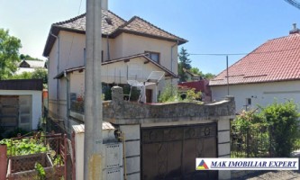 vila-cu-8-camere-si-teren-de-560-mp-flamanda-campulung-muscel-arges-1