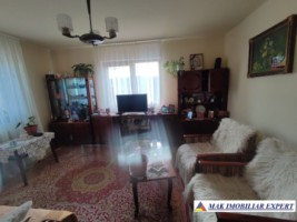vila-cu-8-camere-si-teren-de-560-mp-flamanda-campulung-muscel-arges-4