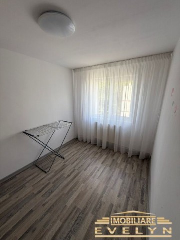 apartament-3-camere-renovat-complet-zona-primaverii-aleea-nucului-2