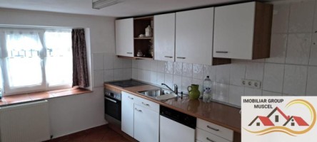 vila-de-vanzare-6-camere-leresti-2