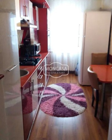 apartament-3-camere-zona-biserica-sfilie-etaj-4-cu-sarpanta-1