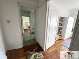 apartament-patru-camere-decomandat-de-vanzare-in-cetate-alba-iulia-3