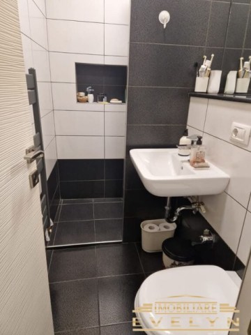 vanzare-apartament-2-camere-decomandat-zona-primaverii-bcr-4