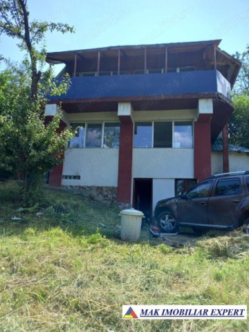vila-7-camere-cu-teren-1850-mp-de-vanzare-in-bradetu-arges