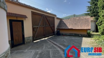 casa-exclusivista-in-sibiel-3-corpuri-teren-6193-mp-vedere-montana-marginimea-sibiului-9