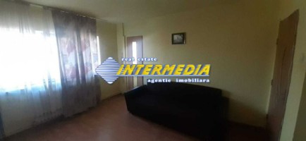 garsoniera-decomandata-in-cetate-de-vanzare-etaj-intermediar-3