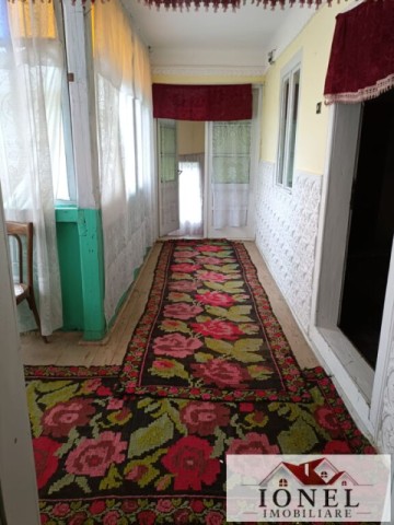casa-de-vanzare-in-trampoiele-zlatna-2